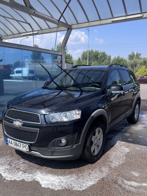��������� 7 ������ �������� Chevrolet Captiva 2013, ����������, �������� 2,4 ������ ���/������, ����� 182 �. ��,   4WD ������ �����