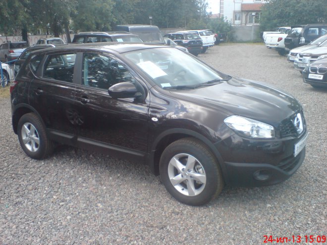     . Nissan Qashqai 2011 2