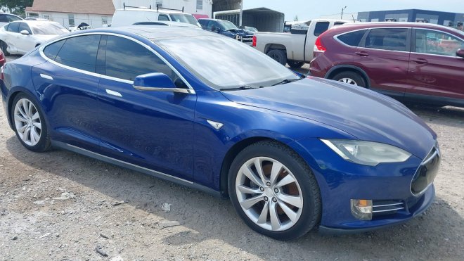    Tesla Model S 90D.2016     90