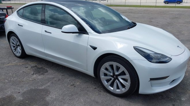 Tesla Model 3 2023  ,60. 13 ֳ 16  