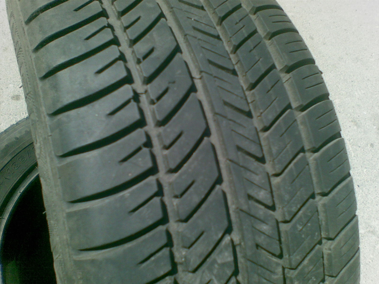 Michelin Energy 185-65-R15 88H   ,  1300.  4 