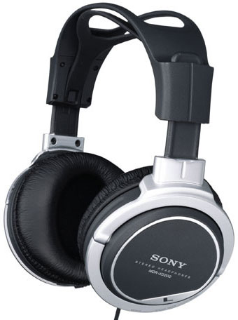      Sony MDR-XD200,    30.