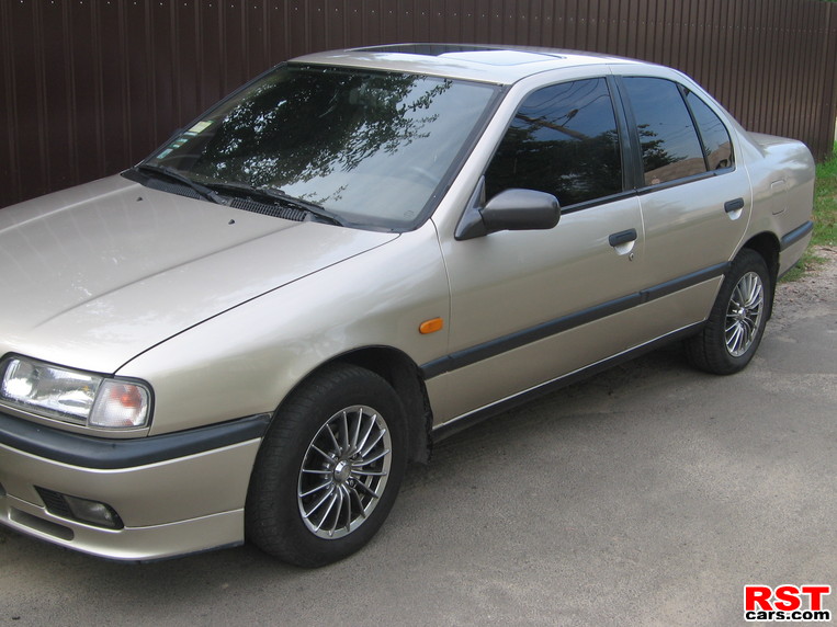   http://rstcars.com/oldcars/nissan/primera/nissan_primera_864172