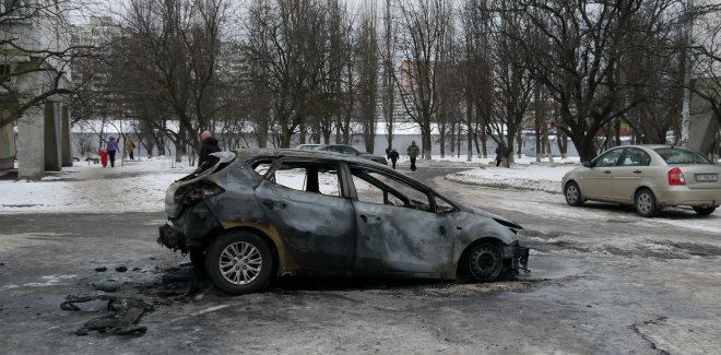 Сегодня, 28 января, утро, 8:40. Во дворе напротив станции Академгородок